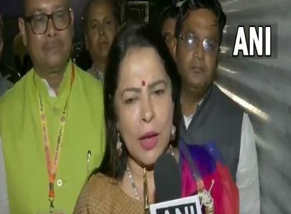 India News | In Path of Truth, There Are Many Obstacles: Mos Meenakashi Lekhi as She Extends Warm Wishes on Vijayadashami