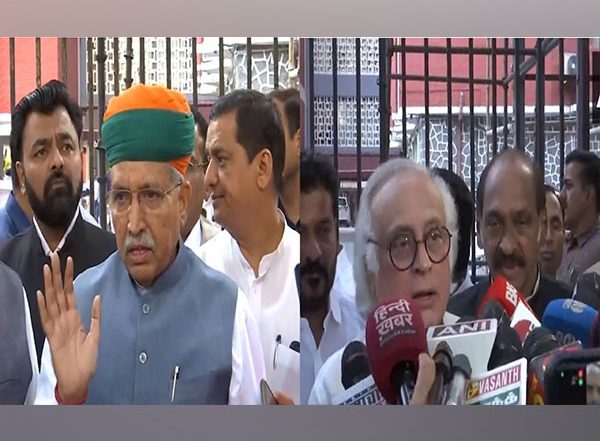 India News | Congress, BJP Flock to ECI; Accuses Each Other of Breaching Model Code of Conduct