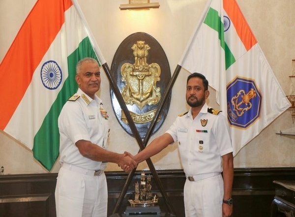 India News | Indian Navy Chief Presents Navy's Intellectual Beacon to Commander M Arun Chakravarthy