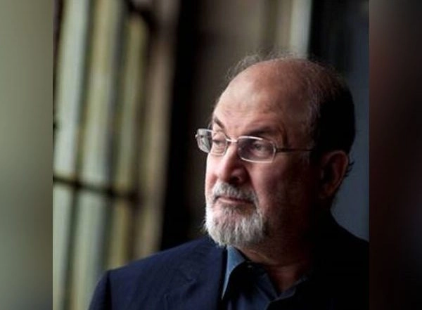 World News | Suspect in Attack on Salman Rushdie Scheduled for Trial in Jan, Author Expected to Testify