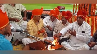 India News | 'Havan' Ritual Conducted in UP's Aligarh Praying for Peace Amid Israel-Hamas War