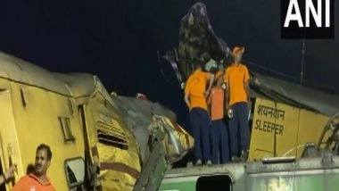 India News | Naveen Patnaik, Kejriwal Express Condolences over Deaths of People in Andhra Train Collision