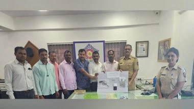 India News | Mumbai: Wife of History-sheeter Held; Weapons, Live Cartridges Seized