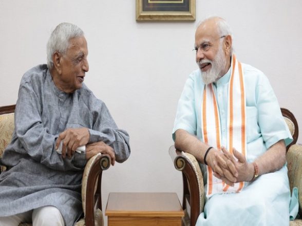 India News | PM Modi Meets Former BJP Leader AK Patel, Recalls His Contributions in Strengthening Party - Vimarsana News