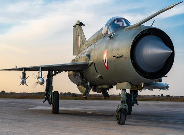 India News | IAF Replaces MiG 21 Fighter Squadron at Uttarlai, Re-equipped with Su-30 MKI