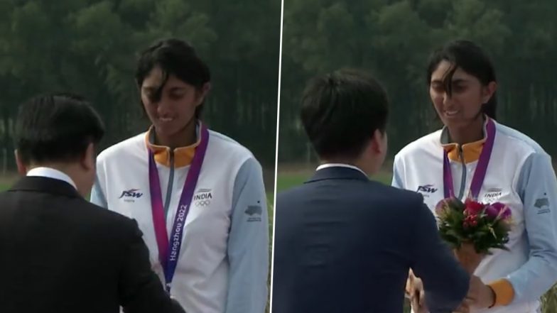 Aditi Ashok Receives Historic Silver Medal After Becoming First Indian Woman Golfer To Secure Podium Finish in Asian Games (Watch Video)