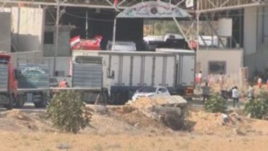 Israel-Hamas War: Egypt-Gaza Border Crossing Opens, Letting Desperately Needed Aid Flow to Palestinians Running Short of Food, Medicine and Water (Watch Video)
