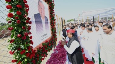 Mulayam Singh Yadav Death Anniversary 2023: SP Chief Akhilesh Yadav Pays Tribute to Former Uttar Pradesh CM on His First Death Anniversary