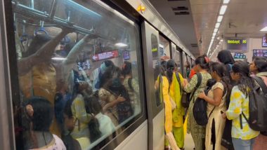 Viral Video Shows Massive Crowd in Bengaluru Metro During Morning Rush Hour, Netizens Compare Crowded Namma Metro Train With Mumbai Local Train