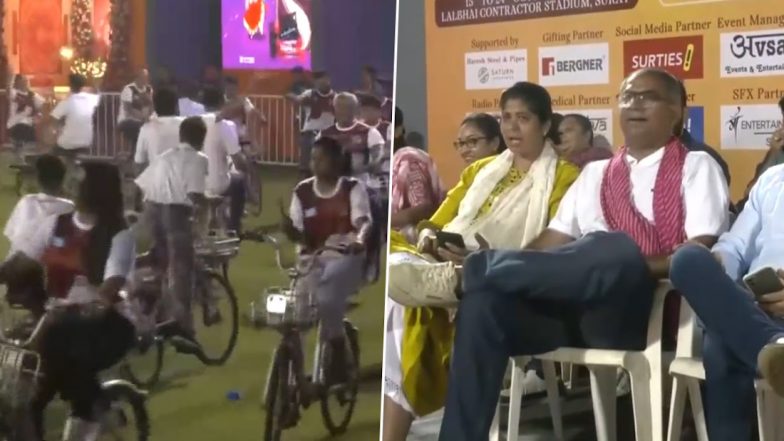 'Bicycle Garba' Video: Watch Men and Women Play Garba as Surat District Cricket Association Organises This Unique Garba Night!