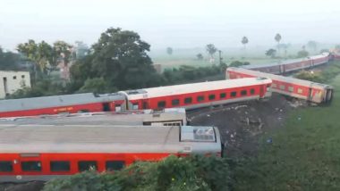 Bihar Train Accident: North East Express Security Guard Claims Driver Applied Emergency Brake Before Derailment