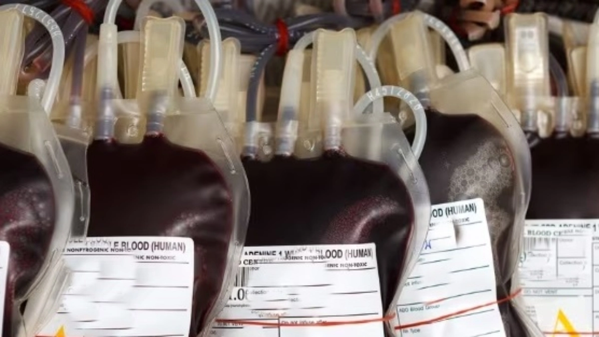India News 14 Children Undergoing Blood Transfusions at Kanpur