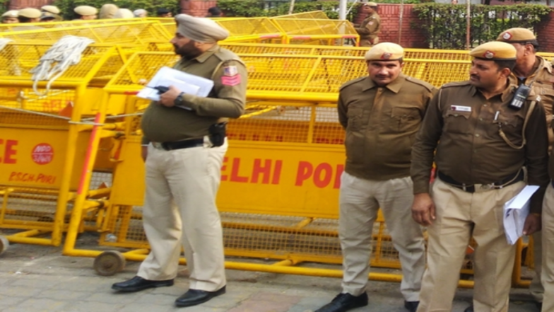 Bomb Threat at DPS RK Puram: Delhi Public School Receives Mail About Bomb Blast in School, Probe Launched