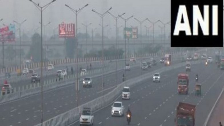 Delhi Air Pollution: Air Quality in National Capital Continues to Remain in 'Poor' Category With AQI of 266