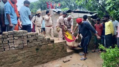 Uttar Pradesh: Six Killed, Several Injured in Clash Between Two Groups Over Land Dispute in Deoria