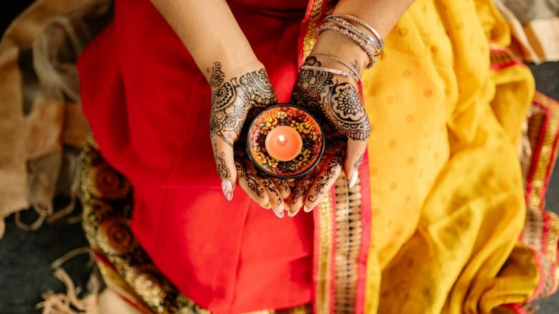 Diwali 2023 Party at Home: From Making Guest List to Arranging Decor, Here's How To Organise Best Deepavali Party for Friends and Family