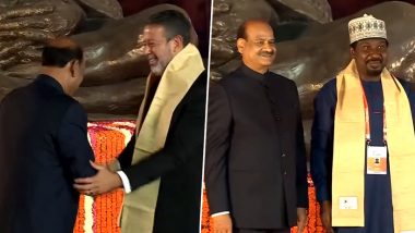 G20 Parliamentary Speakers Pay Floral Tribute to Mahatma Gandhi at Parliament House Complex (Watch Video)