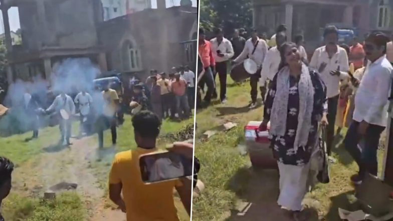 Ranchi Man Takes Daughter Back From Her In-Laws’ House With Music and Fireworks After Husband Deceives Her, Viral Video Surfaces