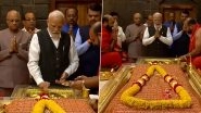 PM Narendra Modi Reaches Maharashtra&rsquo;s Shirdi, Offers Prayers At Shri Saibaba Samadhi Temple (Watch Video)