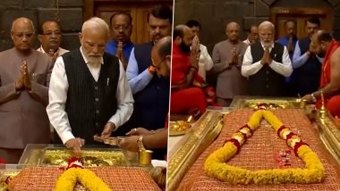 PM Narendra Modi Reaches Maharashtra’s Shirdi, Offers Prayers At Shri Saibaba Samadhi Temple (Watch Video)