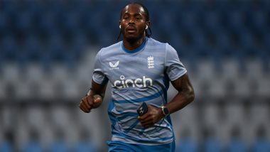 Jofra Archer Turns Spinner! Premier Fast Bowler Tries a Hand at Left-Arm Spin Bowling After Joining England’s ICC Cricket World Cup 2023 Squad in India (Watch Video)