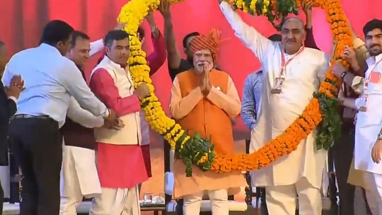 Ravan Dahan by PM Narendra Modi at DDA Ground Live Streaming: Watch PM Modi Burning Ravana Effigy in Delhi's Dwarka on Dussehra 2023