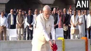 Gandhi Jayanti 2023: PM Narendra Modi Pays Tribute to Mahatma Gandhi at Rajghat, Says 'His Timeless Teachings Continue to Illuminate Our Path' (Watch Video)