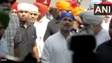 Rahul Gandhi on Personal Visit to Punjab, Pays Obeisance at Golden Temple (Watch Video)