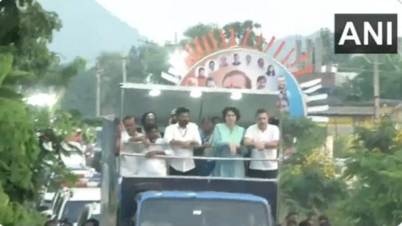 Telangana Assembly Elections 2023: Rahul Gandhi, Priyanka Gandhi Vadra Launch Bus Yatra (Watch Video)
