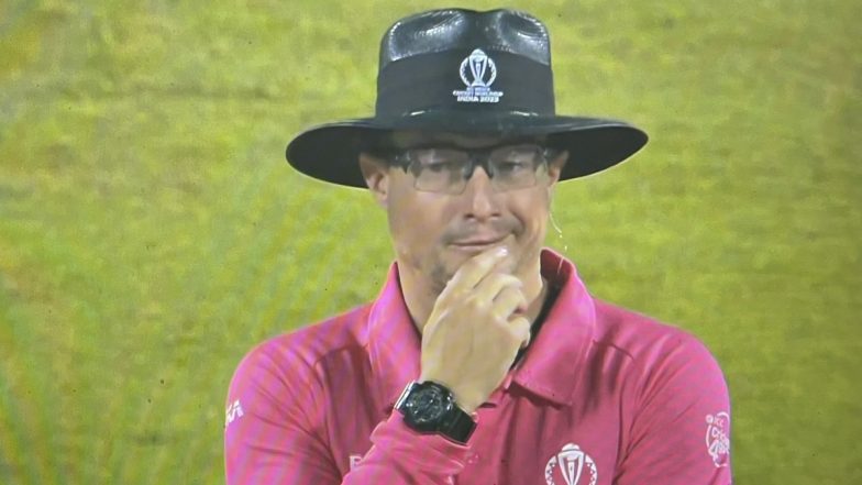 Fans React After Umpire Richard Kettleborough Adjudges Nasum Ahmed's Ball to Virat Kohli As Legal Despite It Being Wide During IND vs BAN CWC 2023 Match (Watch Video)