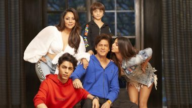 Shah Rukh Khan's Viral Family Photo: Suhana Khan Kisses Dad SRK's Cheek in New Family Portrait, Read Gauri's Sweet Message