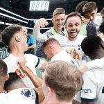 Premier League 2023–24: Manchester City’s Unbeaten Streak Ends With Shocking 2–1 Defeat to Wolves, Tottenham Hotspur Close In on Top Spot With Dramatic Victory Over Liverpool