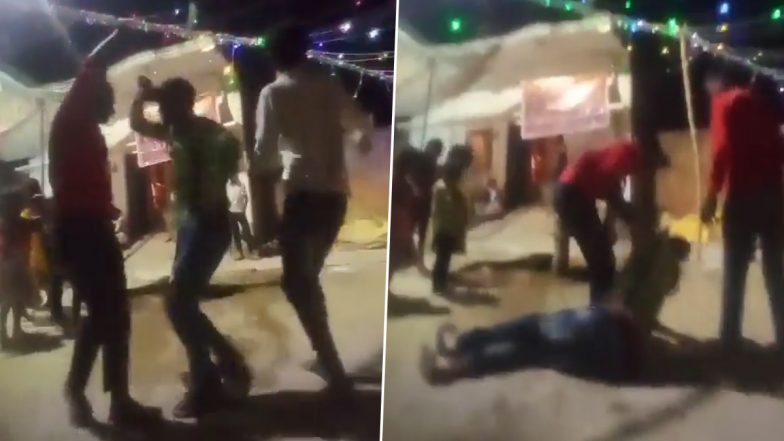 Uttar Pradesh Shocker: Man Playing Garba at Durga Pandal in Ambedkar Nagar Collapses Suddenly and Dies, Doctors Claim Heart Failure Behind Death (Watch Video)