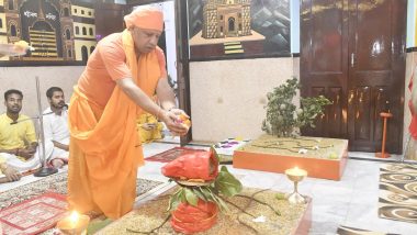 Navratri 2023: Uttar Pradesh CM Yogi Adityanath Installs 'Kalash' at Shaktipeeth of Gorakhnath Temple on First Day of Nine Days Festival (See Pics)