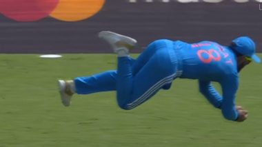 Virat Kohli Takes Impressive Catch at Slip To Dismiss Mitchell Marsh During IND vs AUS ICC Cricket World Cup 2023 Match (Watch Video)