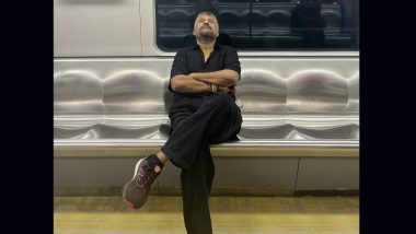 Vivek Agnihotri Takes Metro After Hrithik Roshan To Dodge Traffic, The Kashmir Files Director Plans To Make It a Regular Commute (View Pic)