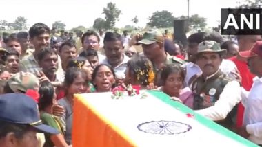 Gawate Akshay Laxman Dies: Last Rites of First Agniveer To Have Died in Line of Operation, Performed at Maharashtra's Buldhana (Watch Video)