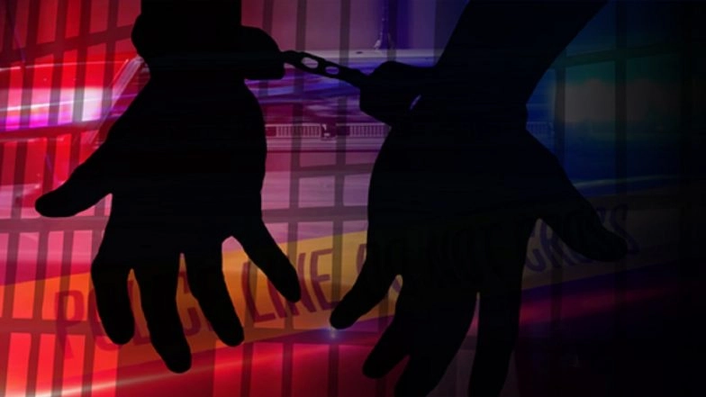 Mumbai Shocker: Two Contractors, Managing Director and Manager of Punjabi Ghasitaram Halwai Booked for Covering Teenager’s Death As Lift Accident