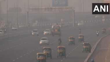 Delhi Air Pollution: National Capital’s Air Quality Remains ‘Poor’ for Third Consecutive Day, Likely To Worsen in Upcoming Days (Watch Video)