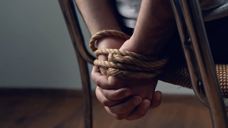 Navi Mumbai Shocker: 16-Year-Old Boy Allegedly Kidnapped, Tortured With Cigarette Burns by Seven Friends in Vashi for Rs 50,000 Extortion