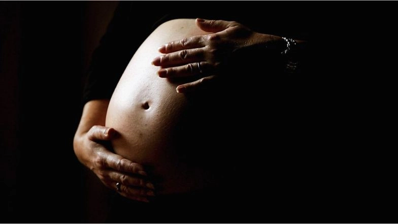 Delhi High Court on Abortion: HC Directs AIIMS To Form Medical Board for Woman Seeking Termination of Pregnancy After Deciding To Divorce Husband