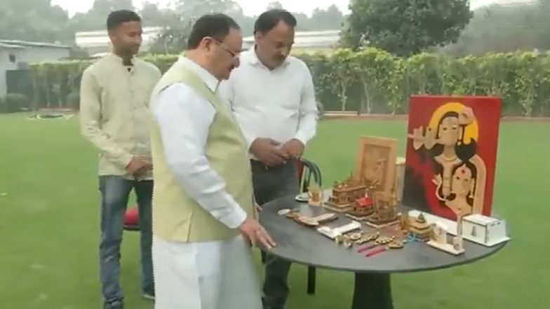 Vocal For Local Campaign: JP Nadda Purchases Local Products as He Participates in PM Narendra Modi's Initiative To Promote India-Made Items (Watch Videos)