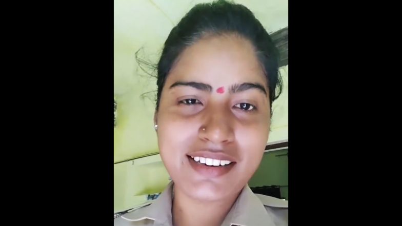 Reel in Uttar Pradesh Police Uniform Leads to Suspension of Woman Cop in Kasganj (Watch Video)