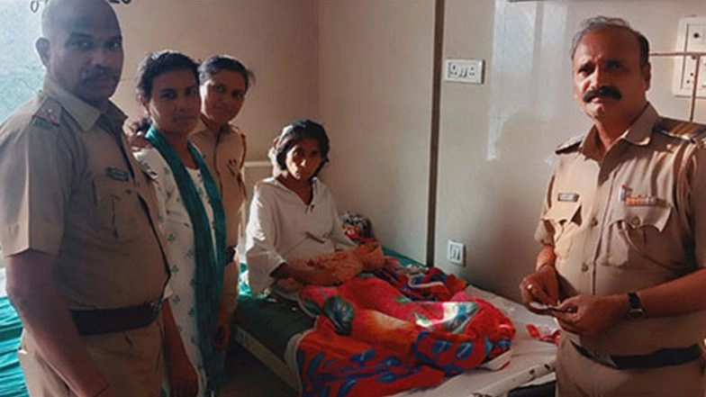 Mumbai: Woman Gives Birth on Street in Kurla, Cops Rush Mother and Infant to Civic Hospital