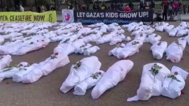 US: Pro-Ceasefire Protesters Lay Down Hundreds of Fake Corpses Outside White House In Support of Gaza (Watch Video)