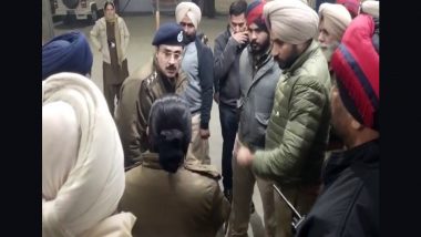 Nihang Sikhs Clash With Punjab Police Personnel in Sulltanpur Lodhi; Cop Killed, 10 Arrested After Firing Incident (Watch Videos)