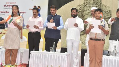 Diwali 2023: Maharashtra CM Eknath Shinde Administers Pledge to Students To Celebrate ‘Pollution-Free’ Deepavali This Year (See Pics)