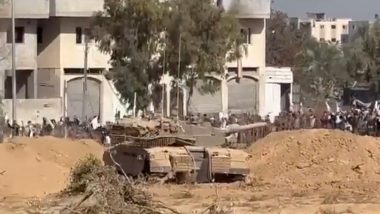 Israel-Palestine War: Thousands of Residents Pass Through Evacuation Corridor in Northern Gaza to Move Southwards, IDF Shares Video