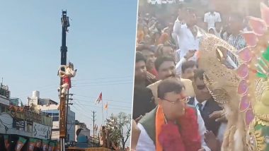 Madhya Pradesh Assembly Elections 2023: Pushkar Singh Dhami Gets Grand Welcome From 'Hanuman Ji' in Indore (Watch Video)