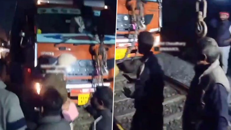 Punjab: Golden Temple Express Avoids Collision with Truck After Drunk Driver Abandons Vehicle on Railway Track in Ludhiana (Watch Video)